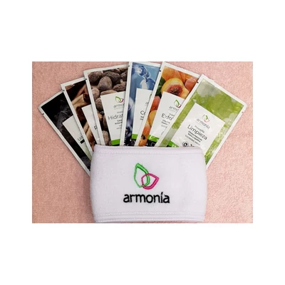 Arcmaszk csomag ajándék fejpánttal és neszesszerrel